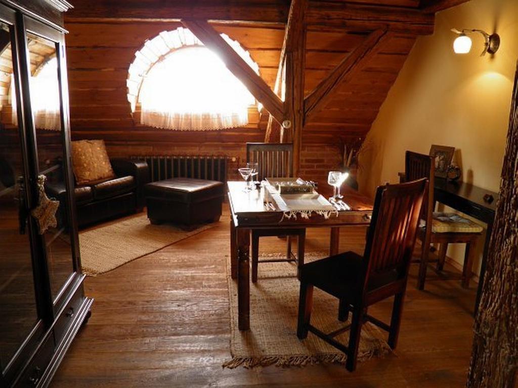 Dvur Olsiny -Hotel And Horse-Riding Karviná Екстериор снимка